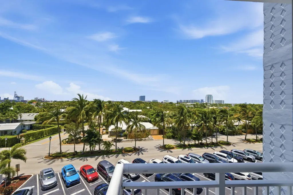 1920 S Ocean Drive Fort Lauderdale FL 33316