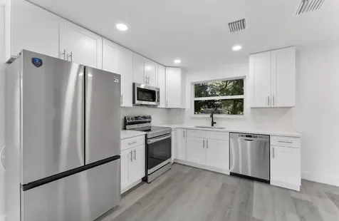 307 NW 6th Street Deerfield Beach FL 33441