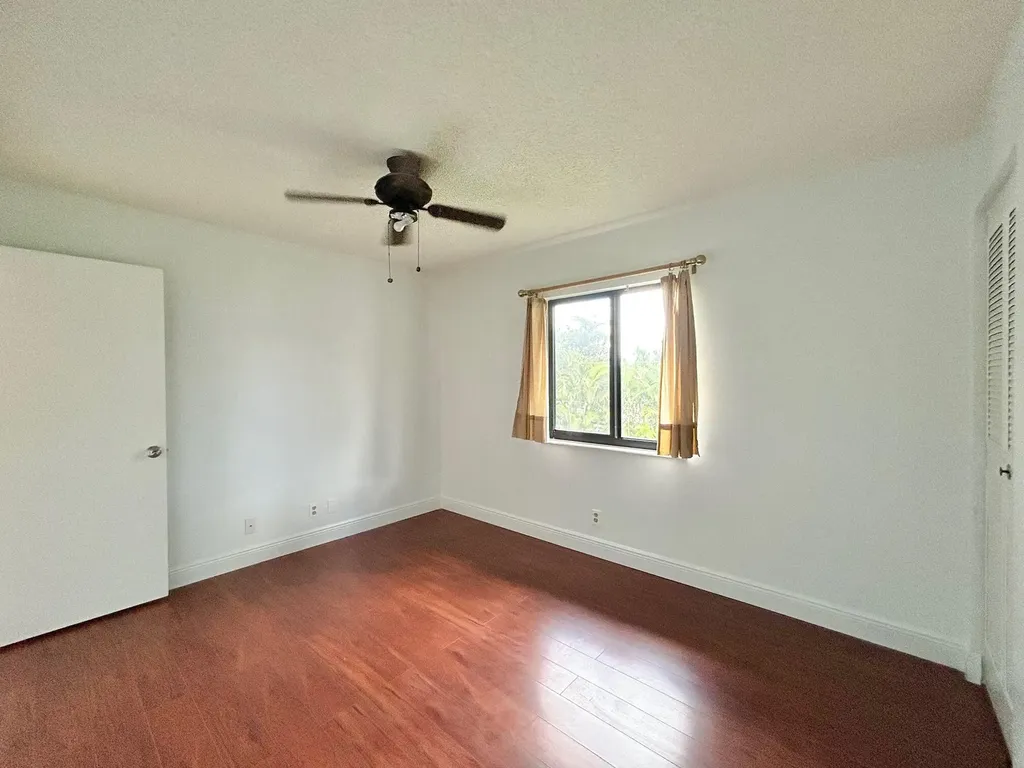 433 Pine Glen Lane Greenacres FL 33463