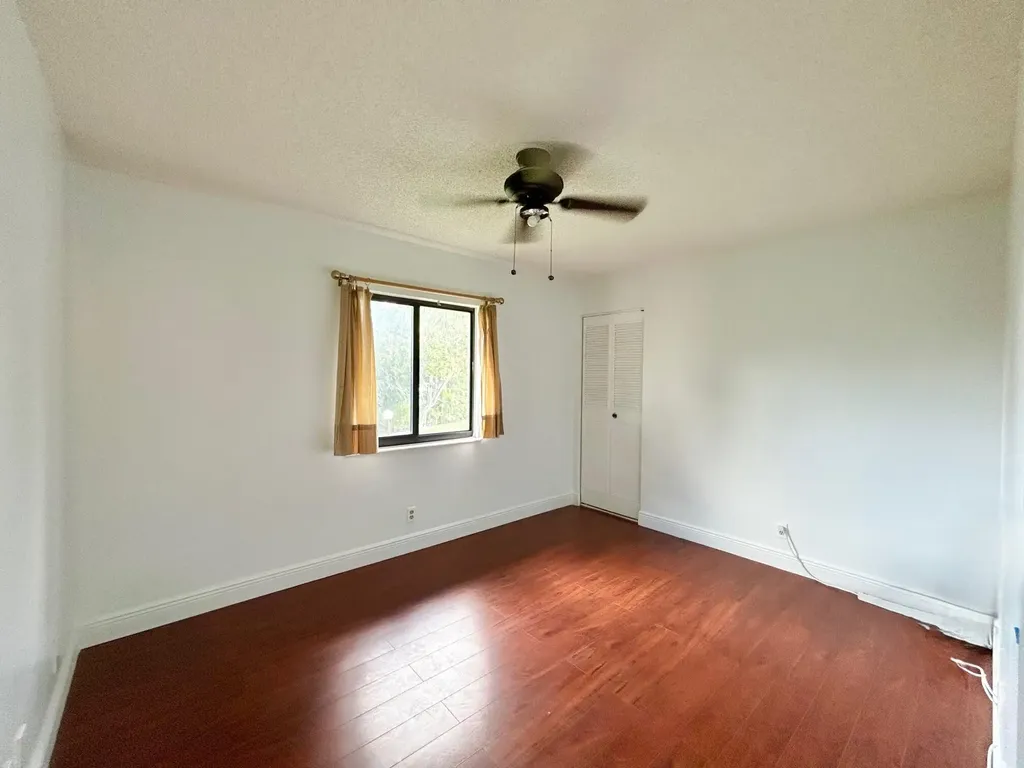 433 Pine Glen Lane Greenacres FL 33463