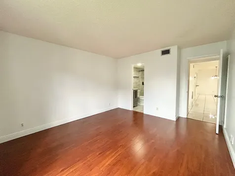 433 Pine Glen Lane Greenacres FL 33463