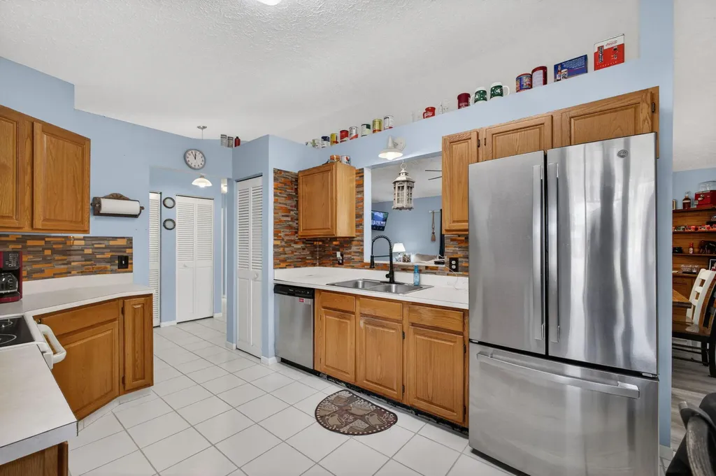 2273 SW Plymouth Street Port St Lucie FL 34953