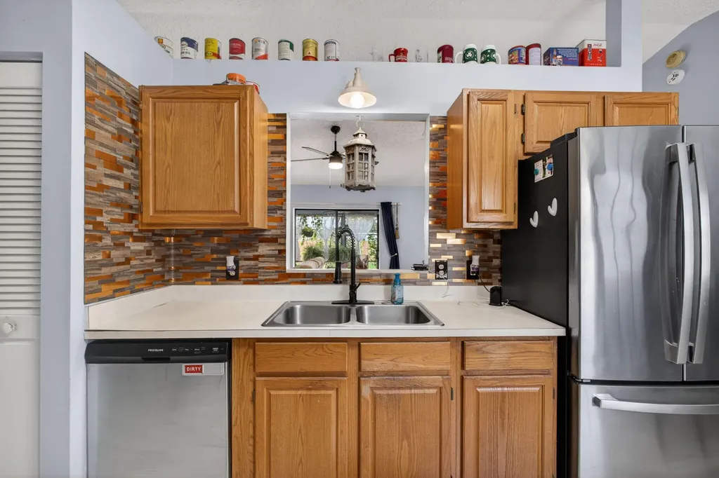 2273 SW Plymouth Street Port St Lucie FL 34953