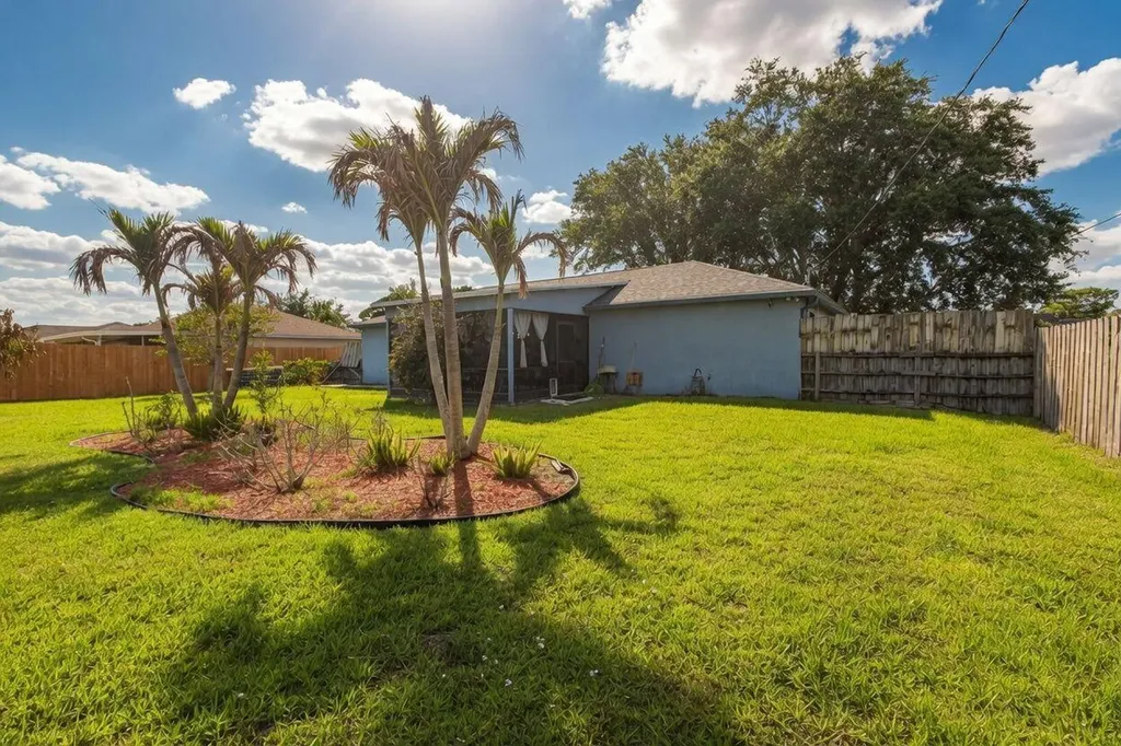 2273 SW Plymouth Street Port St Lucie FL 34953