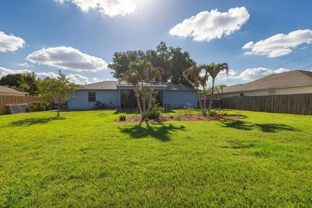 2273 SW Plymouth Street Port St Lucie FL 34953