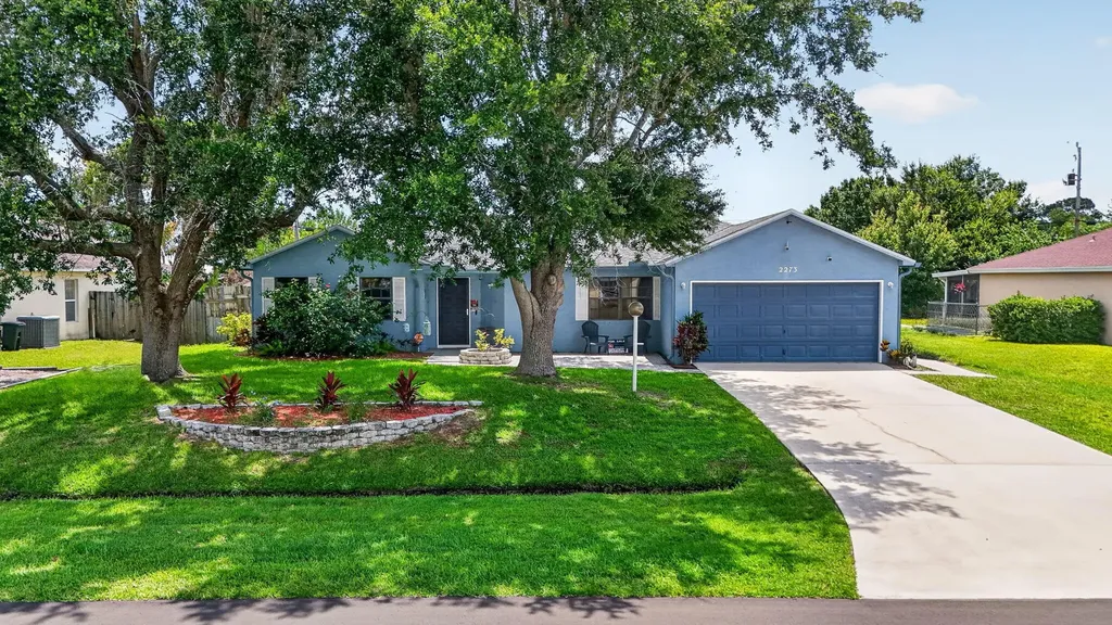 2273 SW Plymouth Street Port St Lucie FL 34953