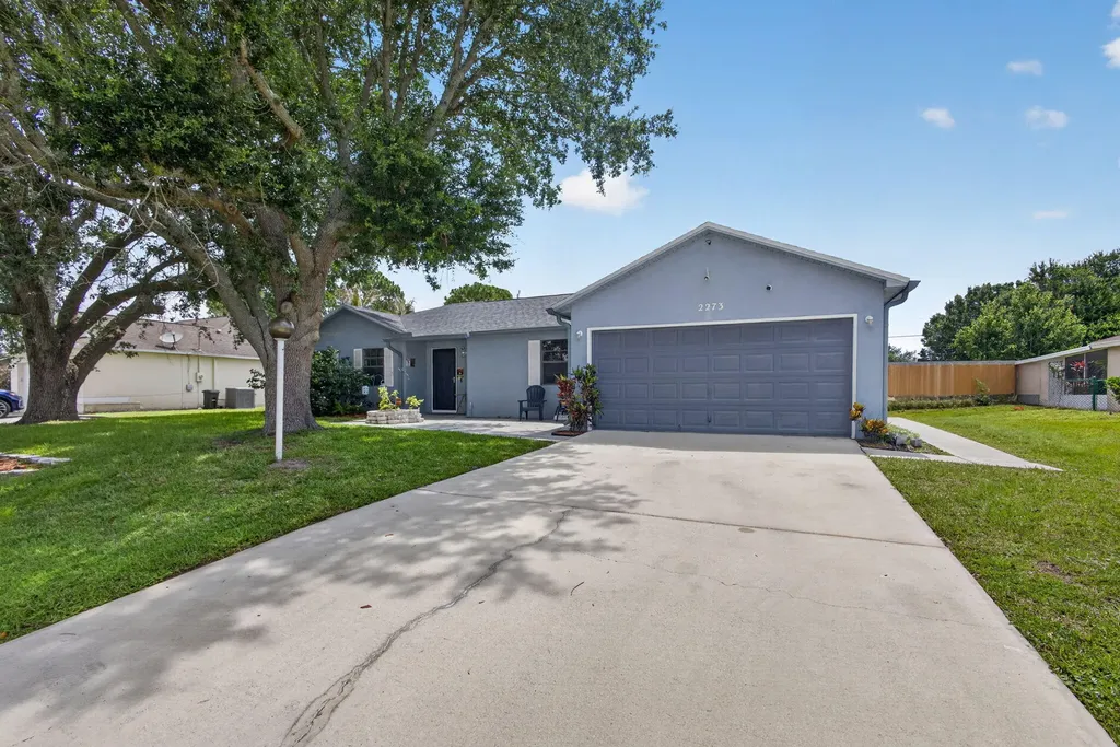 2273 SW Plymouth Street Port St Lucie FL 34953