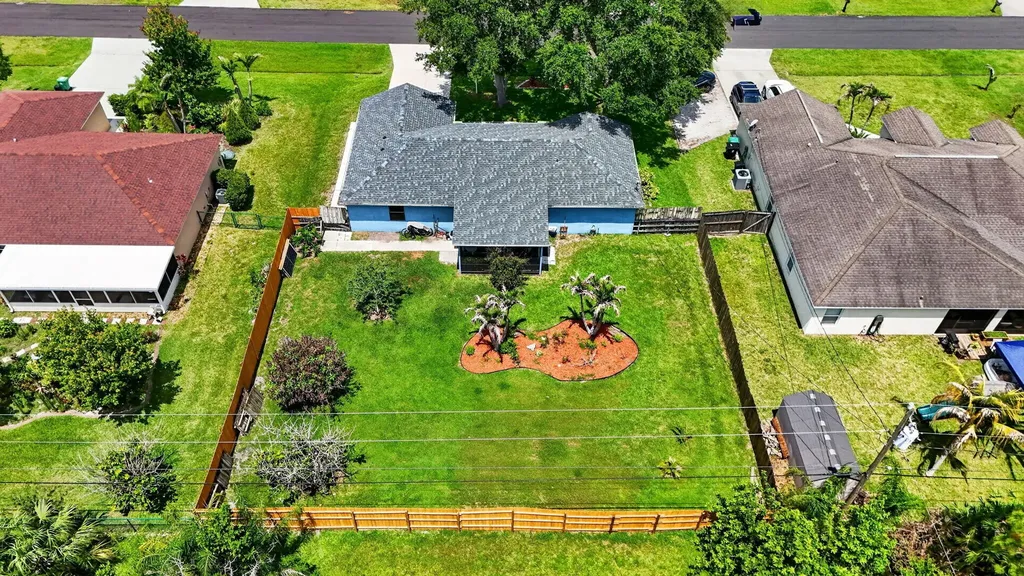 2273 SW Plymouth Street Port St Lucie FL 34953
