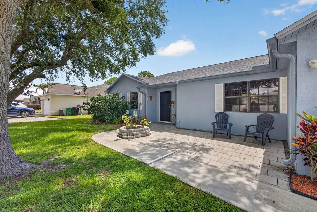 2273 SW Plymouth Street Port St Lucie FL 34953