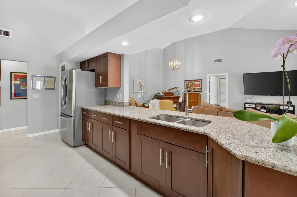 7069 NW 3rd Avenue Boca Raton FL 33487