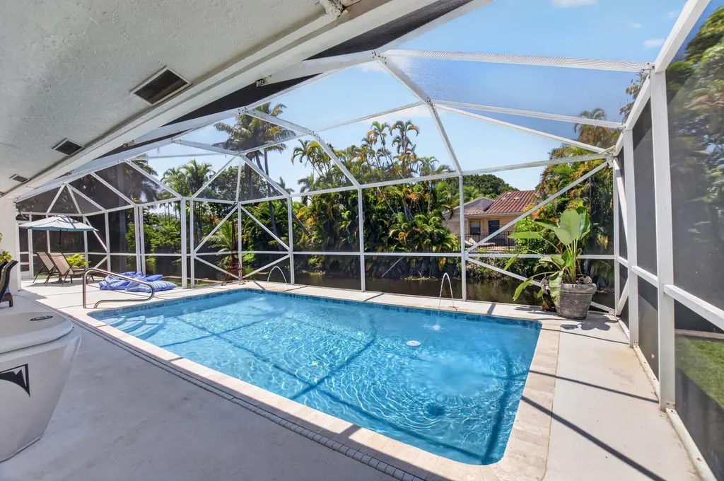 7069 NW 3rd Avenue Boca Raton FL 33487