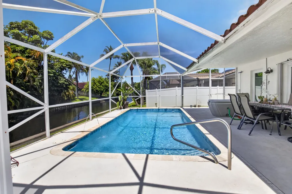 7069 NW 3rd Avenue Boca Raton FL 33487