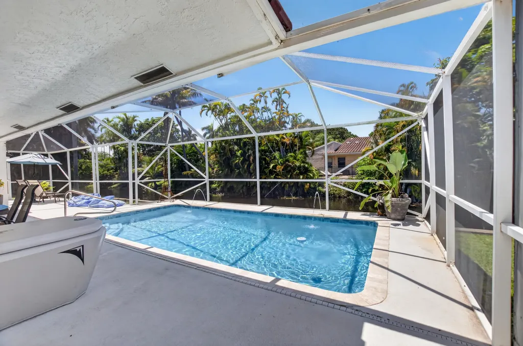 7069 NW 3rd Avenue Boca Raton FL 33487