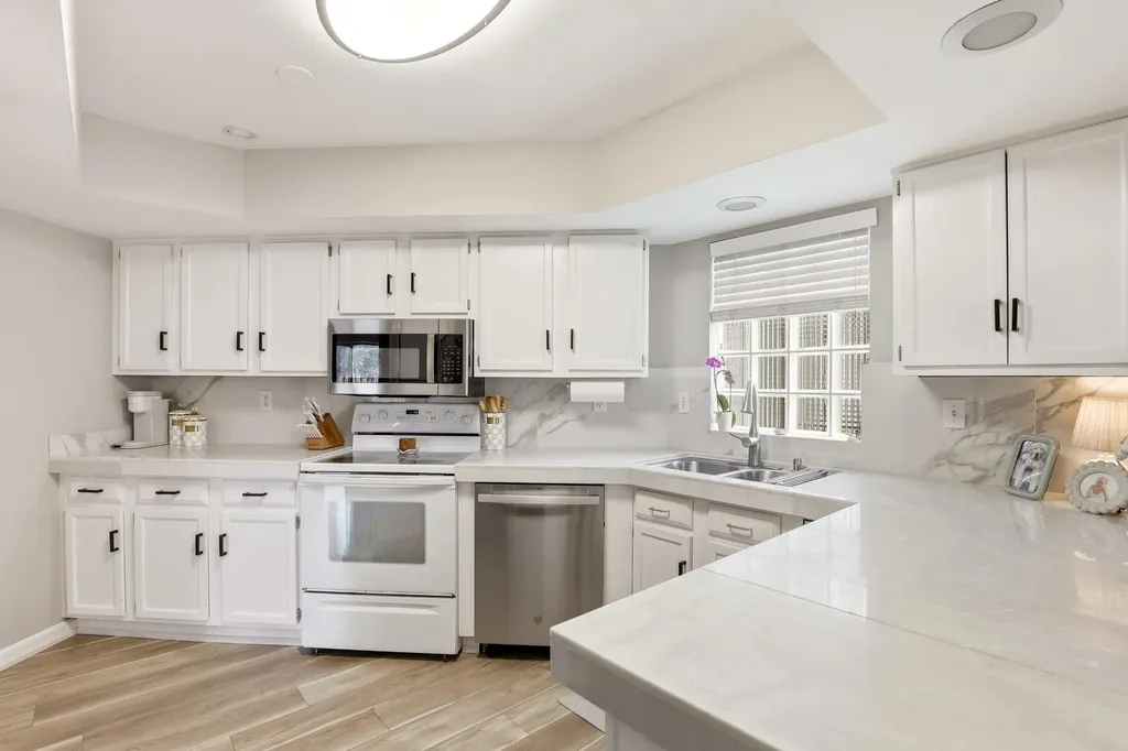 4348 Hazel Avenue Palm Beach Gardens FL 33410
