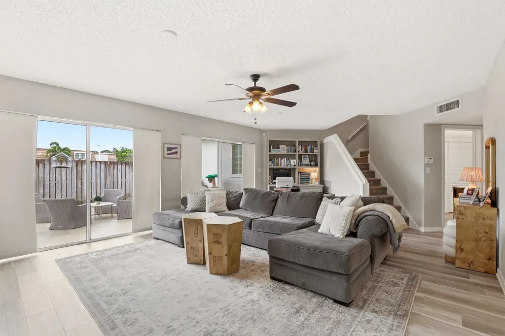 4348 Hazel Avenue Palm Beach Gardens FL 33410
