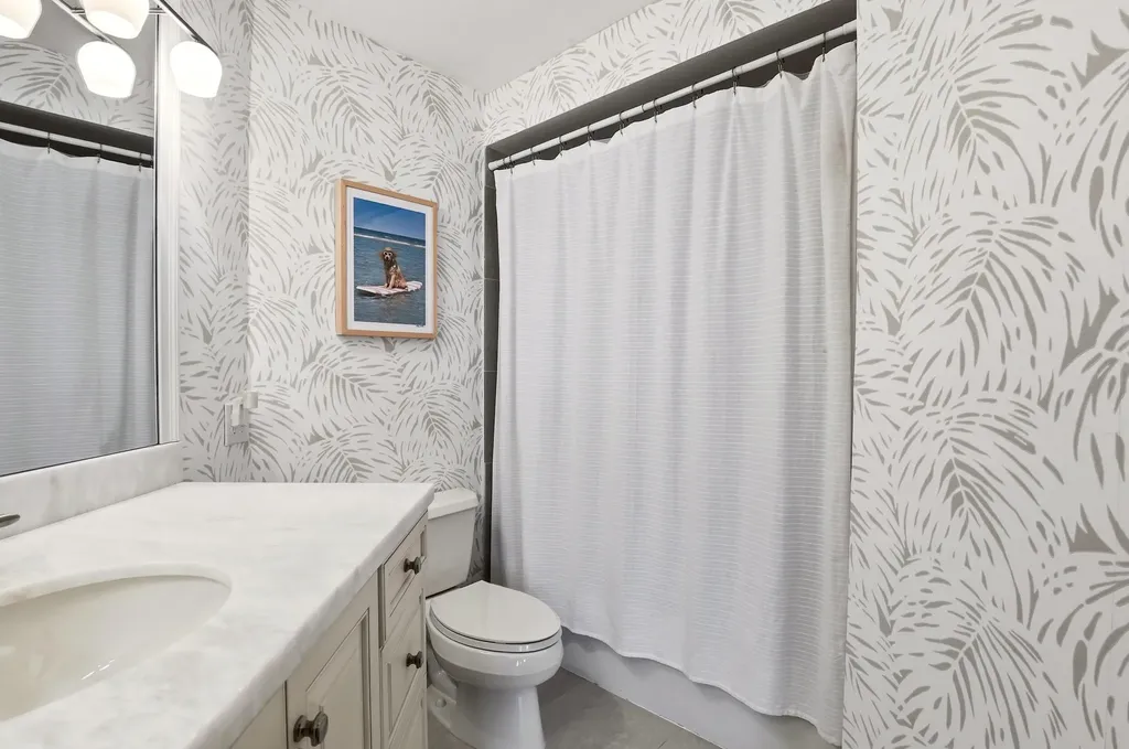 4348 Hazel Avenue Palm Beach Gardens FL 33410