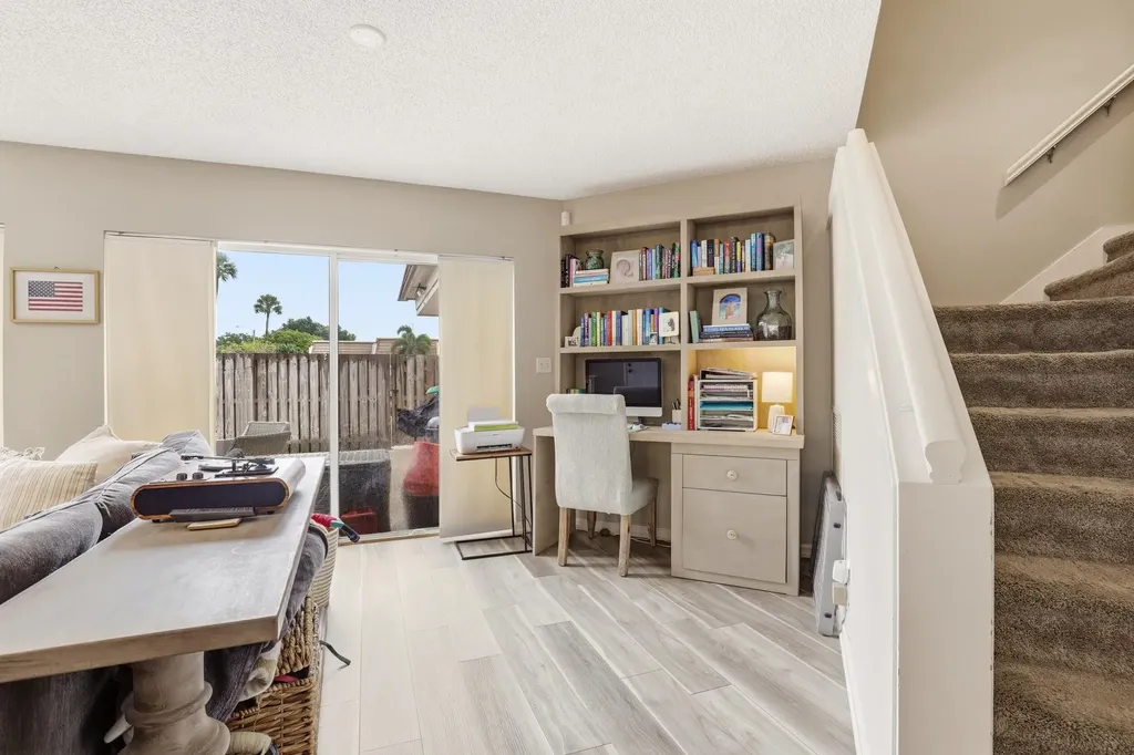 4348 Hazel Avenue Palm Beach Gardens FL 33410