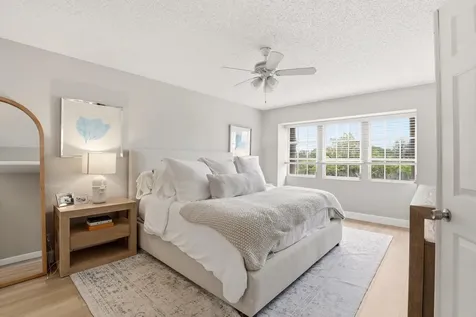 4348 Hazel Avenue Palm Beach Gardens FL 33410