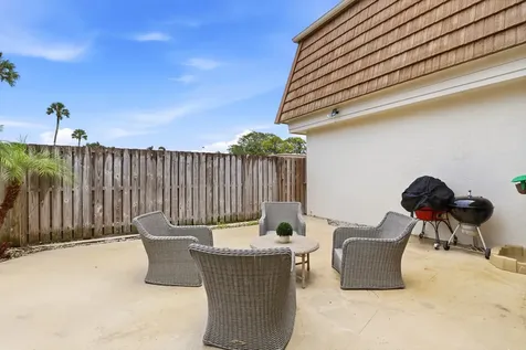 4348 Hazel Avenue Palm Beach Gardens FL 33410