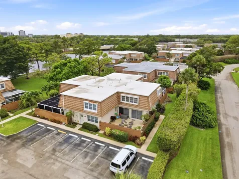 4348 Hazel Avenue Palm Beach Gardens FL 33410
