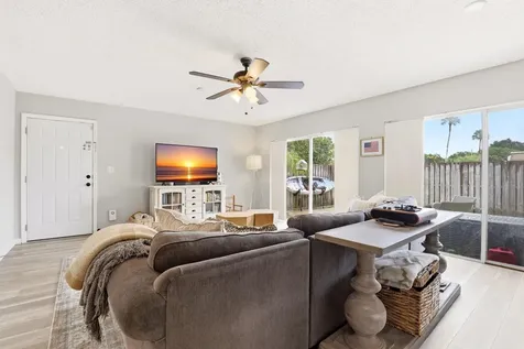 4348 Hazel Avenue Palm Beach Gardens FL 33410