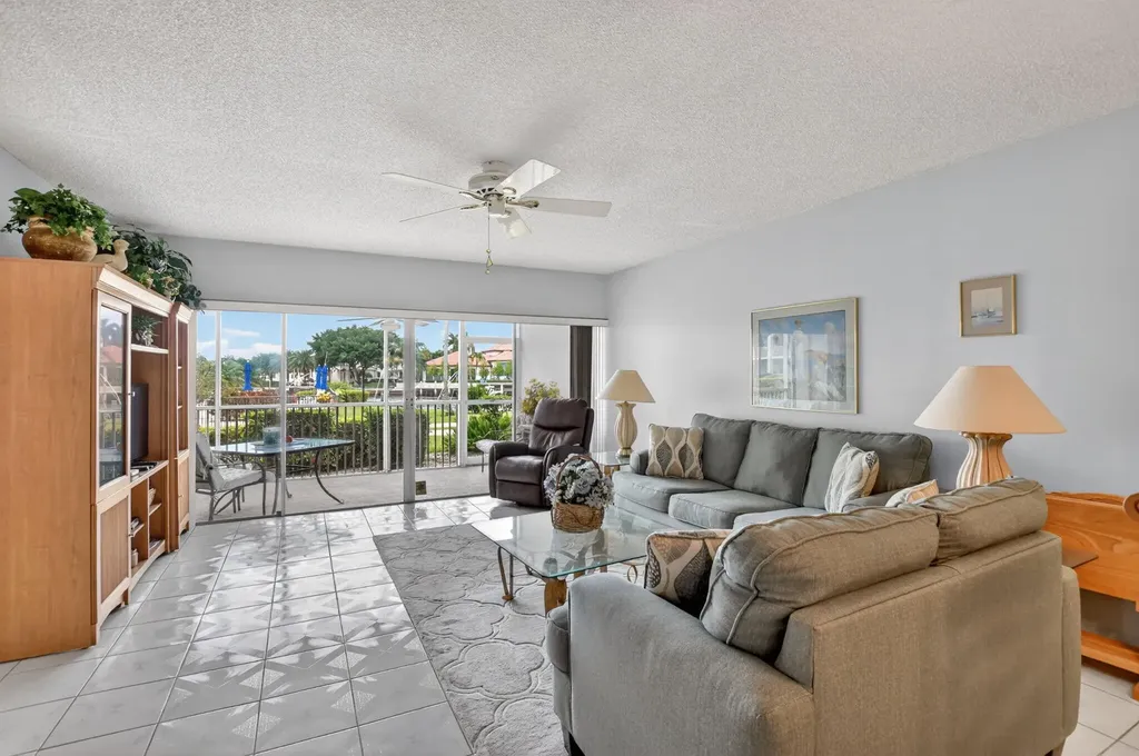 400 N Federal Highway Deerfield Beach FL 33441