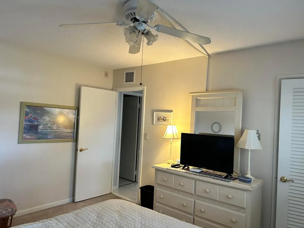 400 N Federal Highway Deerfield Beach FL 33441