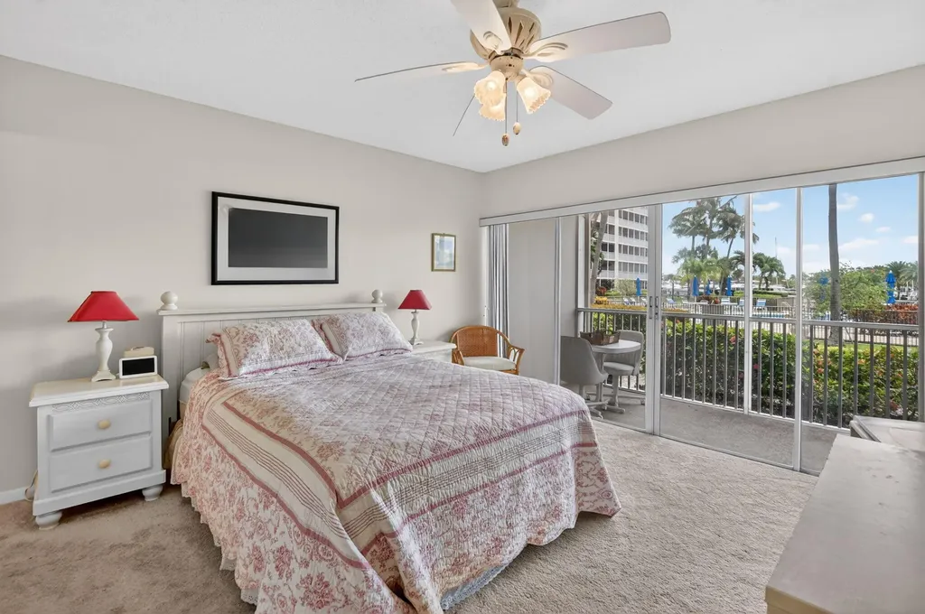 400 N Federal Highway Deerfield Beach FL 33441