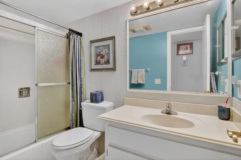 400 N Federal Highway Deerfield Beach FL 33441