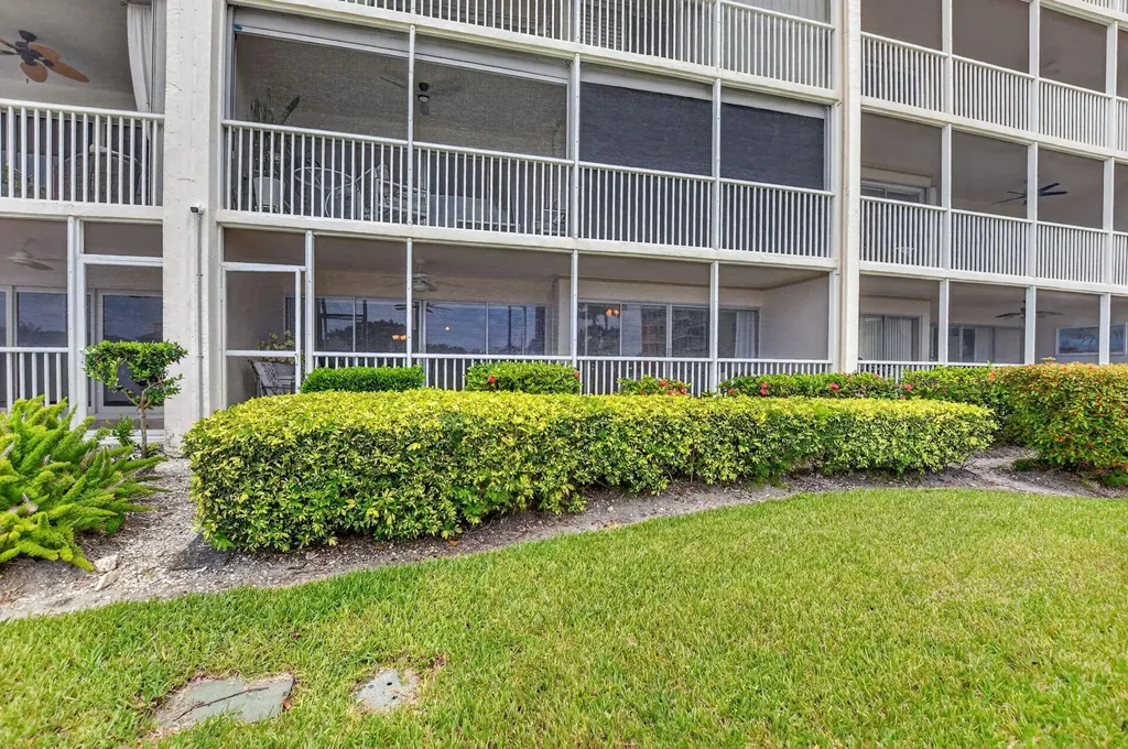 400 N Federal Highway Deerfield Beach FL 33441