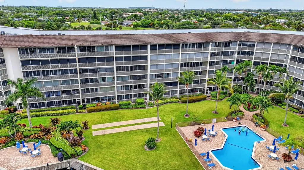 400 N Federal Highway Deerfield Beach FL 33441