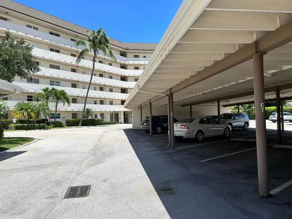 400 N Federal Highway Deerfield Beach FL 33441