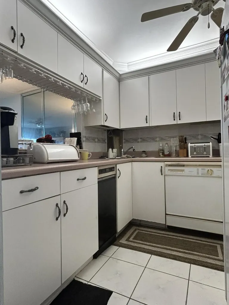 400 N Federal Highway Deerfield Beach FL 33441