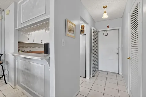 400 N Federal Highway Deerfield Beach FL 33441