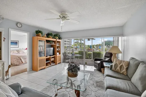 400 N Federal Highway Deerfield Beach FL 33441