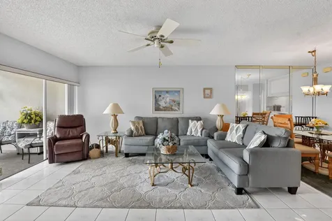 400 N Federal Highway Deerfield Beach FL 33441