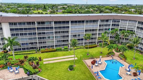 400 N Federal Highway Deerfield Beach FL 33441
