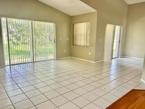 2585 NW 79th Avenue Margate FL 33063