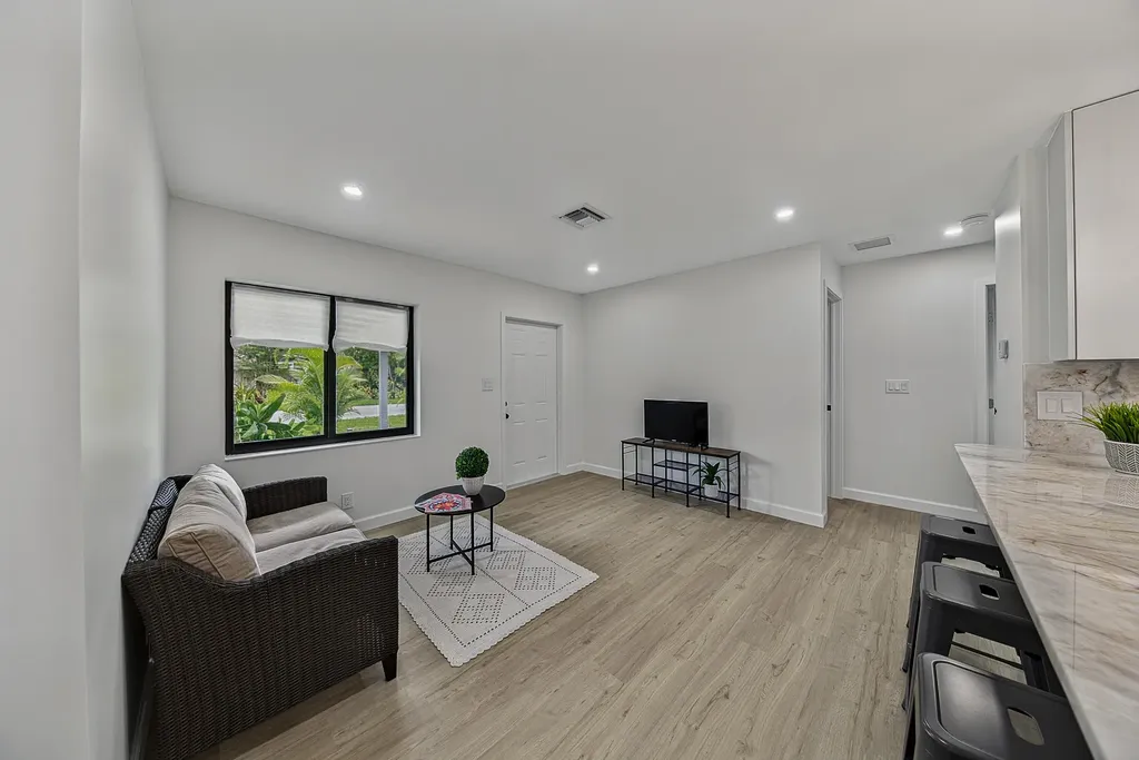 1101 SW 19th Avenue Fort Lauderdale FL 33312