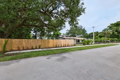 1101 SW 19th Avenue Fort Lauderdale FL 33312