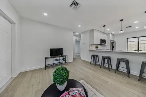 1101 SW 19th Avenue Fort Lauderdale FL 33312
