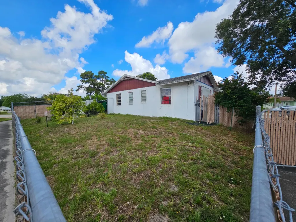 773 E Ilene Road Road E West Palm Beach FL 33415