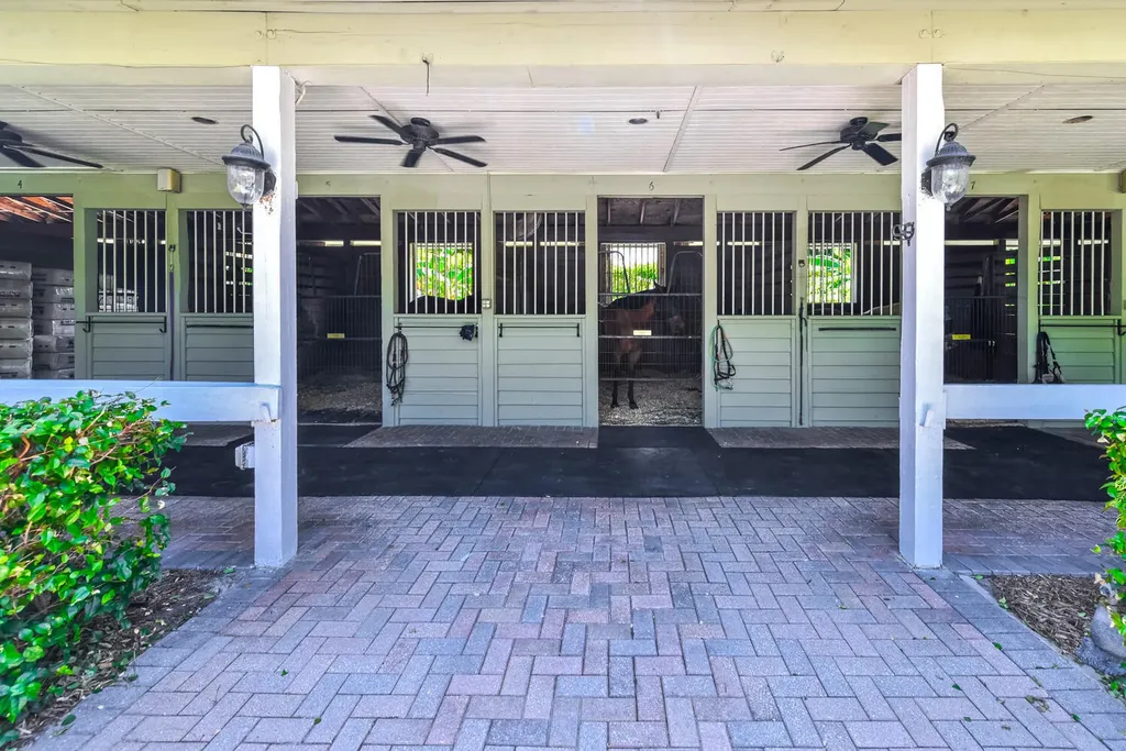 2040 Appaloosa Trail Wellington FL 33414