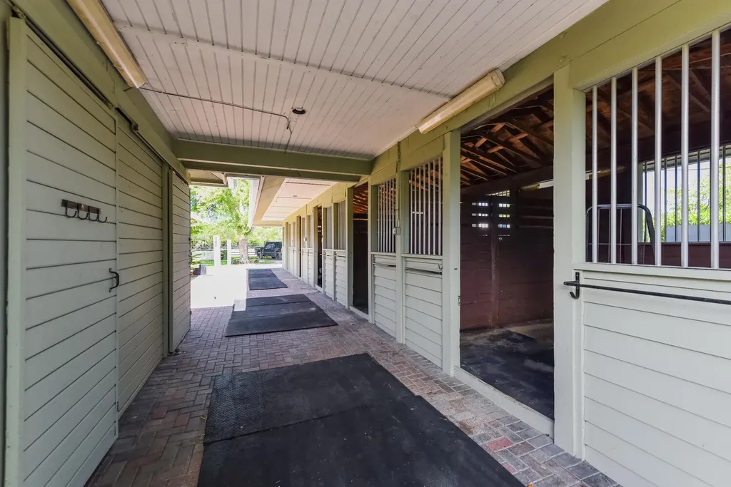 2040 Appaloosa Trail Wellington FL 33414