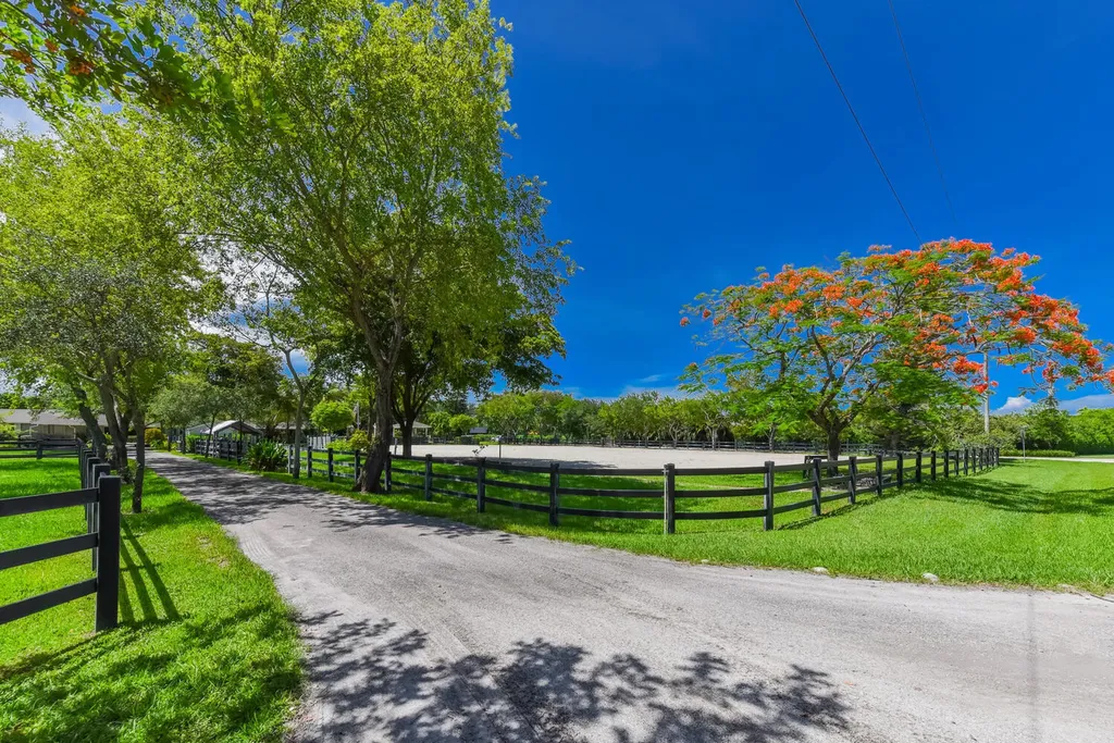 2040 Appaloosa Trail Wellington FL 33414