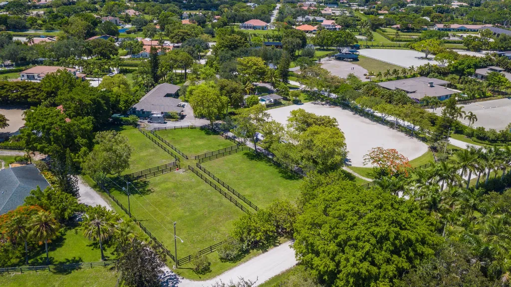 2040 Appaloosa Trail Wellington FL 33414