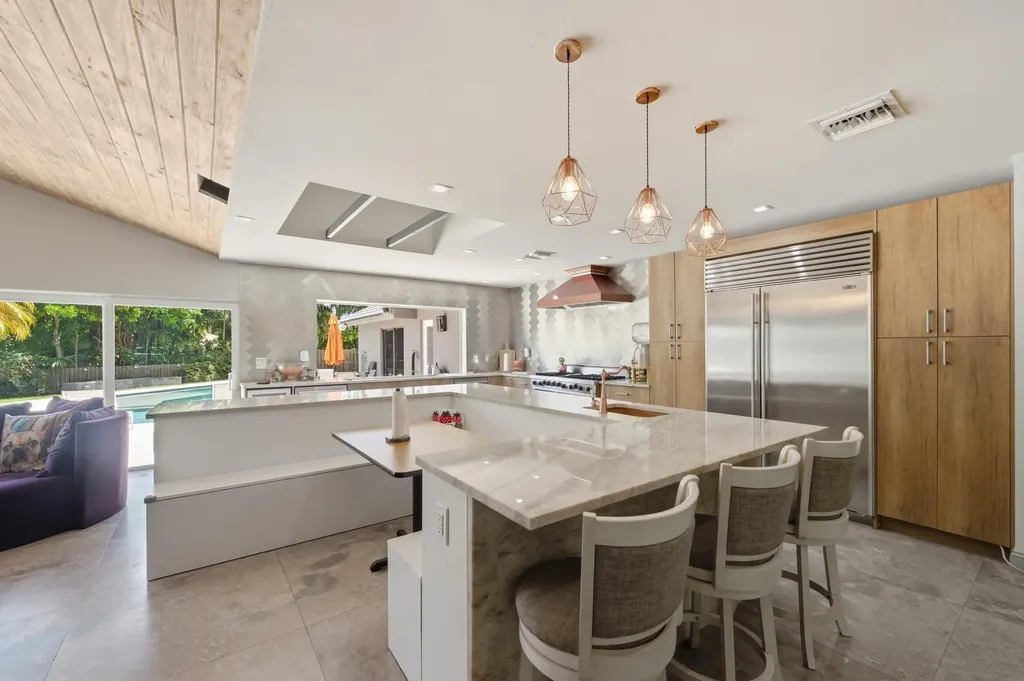 251 NW 104th Avenue Coral Springs FL 33071