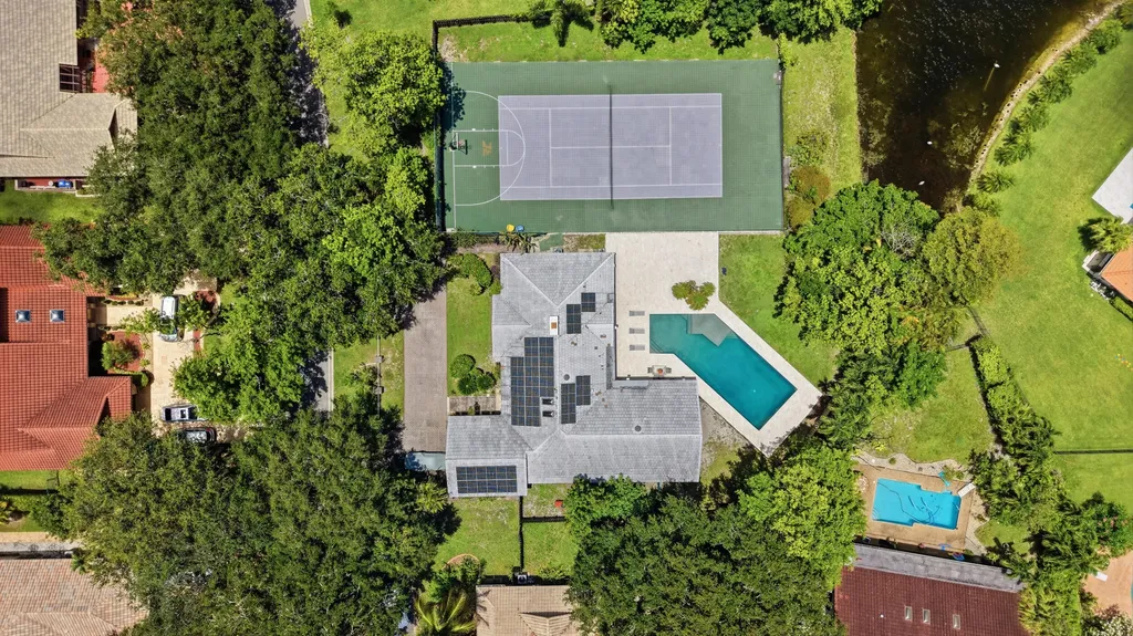 251 NW 104th Avenue Coral Springs FL 33071