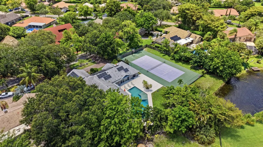 251 NW 104th Avenue Coral Springs FL 33071