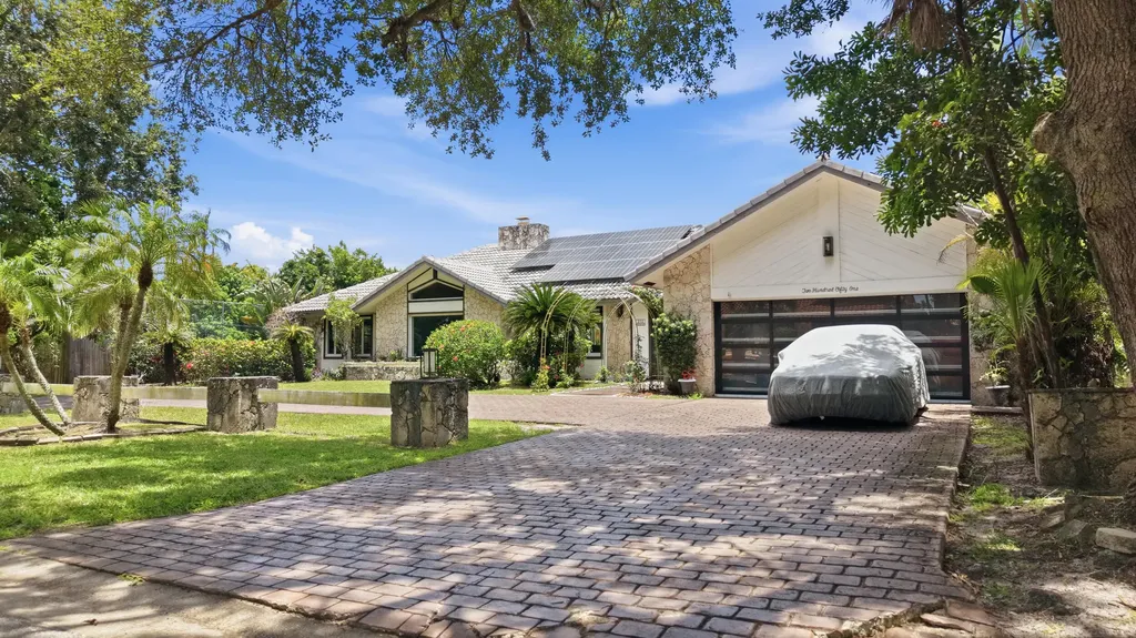 251 NW 104th Avenue Coral Springs FL 33071